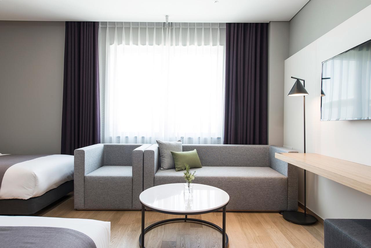 Alex 72 Hotel Σουγόν Εξωτερικό φωτογραφία